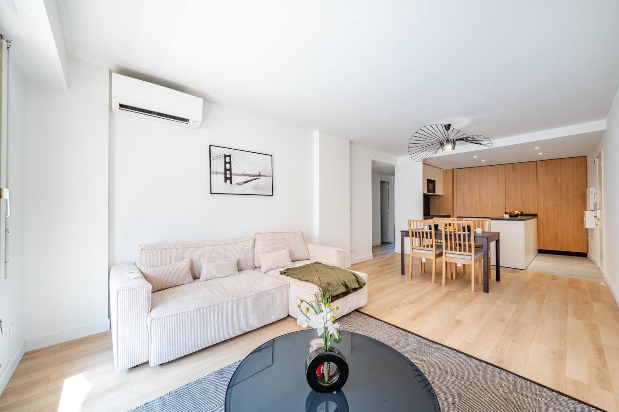Near Old Town And Apartment Fully Renovated Nice Exterior photo