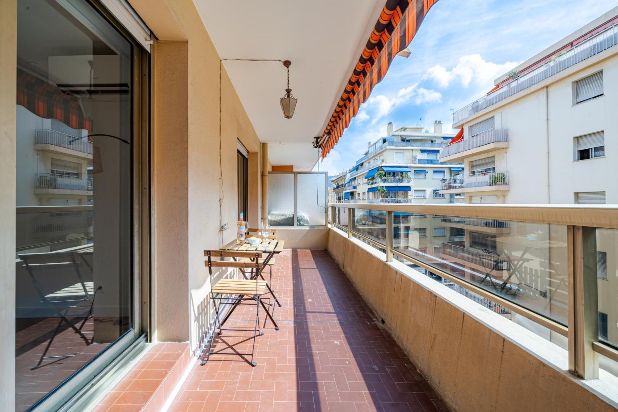 Near Old Town And Apartment Fully Renovated Nice Exterior photo